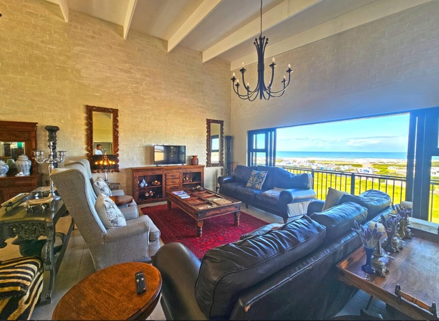 3 Bedroom Property for Sale in Stilbaai Oos Western Cape